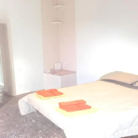 別荘 Sassi House